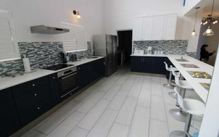 6 Bedroom House For Sale in Dolphin Beach