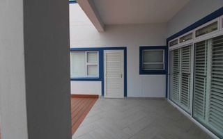 6 Bedroom House For Sale in Dolphin Beach
