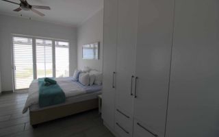 6 Bedroom House For Sale in Dolphin Beach