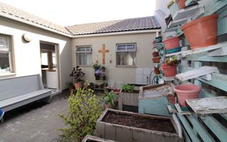 2 Bedroom Townhouse For Sale in Walvis Bay Central