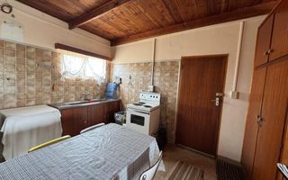 3 Bedroom House For Sale in Henties Bay Central