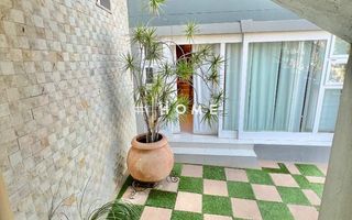 4 Bedroom House For Sale in Luxury Hill