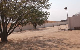 17 Bedroom House For Sale in Uis