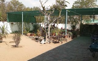 17 Bedroom House For Sale in Uis