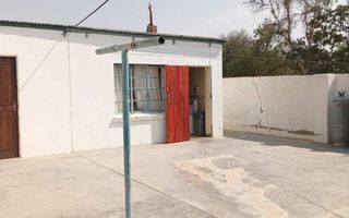 17 Bedroom House For Sale in Uis