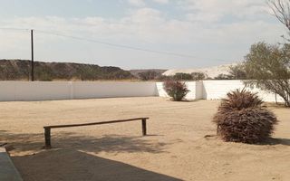 17 Bedroom House For Sale in Uis