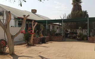 17 Bedroom House For Sale in Uis