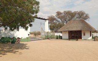 17 Bedroom House For Sale in Uis