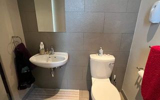 1 Bedroom Apartment/Penthouse For Sale in Klein Windhoek, Wi...