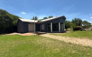 House For Sale in Out of Nature, Windhoek