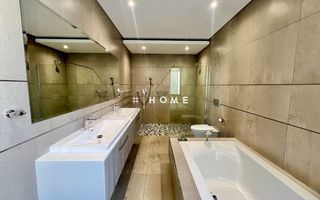 4 Bedroom House For Sale in Kleine Kuppe, Windhoek