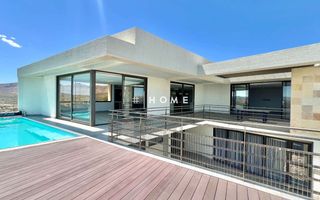 4 Bedroom House For Sale in Kleine Kuppe, Windhoek