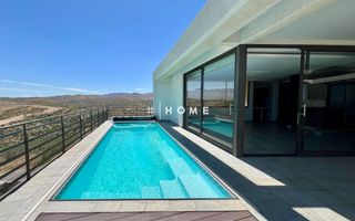 4 Bedroom House For Sale in Kleine Kuppe, Windhoek