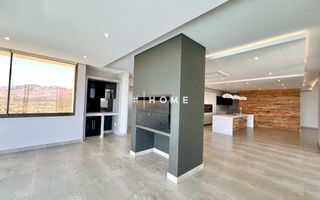 4 Bedroom House For Sale in Kleine Kuppe, Windhoek