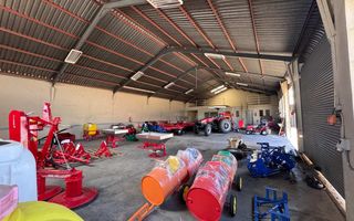 Office / Retail / Mixed Use To Rent in Northern Industrial,...