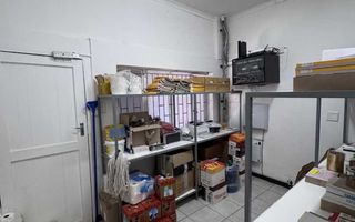 Office / Retail / Mixed Use To Rent in Northern Industrial,...