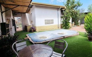 4 Bedroom House For Sale in Kleine Kuppe