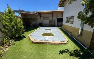 4 Bedroom House For Sale in Kleine Kuppe