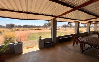 Farm For Sale in Hochfeld