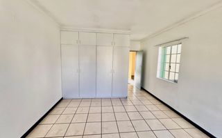 2 Bedroom Townhouse For Sale in Hochlandpark, Windhoek