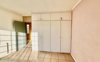 2 Bedroom Townhouse For Sale in Hochlandpark, Windhoek