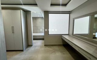 4 Bedroom House For Sale in Kleine Kuppe