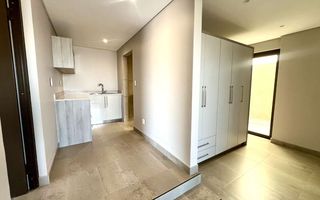 4 Bedroom House For Sale in Kleine Kuppe