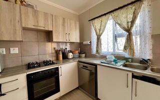 3 Bedroom House For Sale in Osona Village