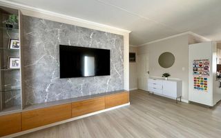 3 Bedroom House For Sale in Osona Village