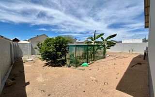 3 Bedroom House For Sale in Osona Village