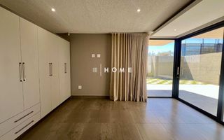 4 Bedroom House To Rent in Kleine Kuppe