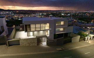 4 Bedroom House To Rent in Kleine Kuppe