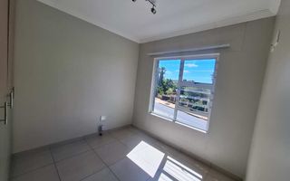 2 Bedroom Apartment/Penthouse For Sale in Pionierspark Ext 1...