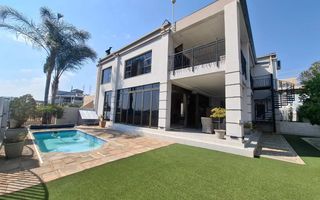 4 Bedroom House For Sale in Ludwigsdorf