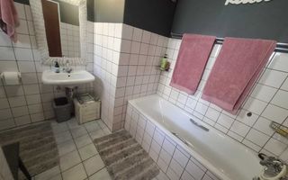 4 Bedroom House For Sale in Klein Windhoek, Windhoek