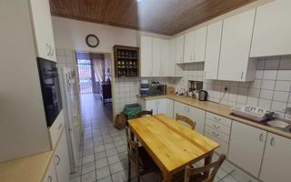 4 Bedroom House For Sale in Klein Windhoek, Windhoek
