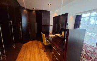 3 Bedroom Apartment/Penthouse For Sale in Klein Windhoek