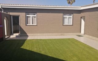 6 Bedroom House For Sale in Swakopmund Central, Swakopmund