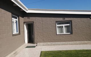 6 Bedroom House For Sale in Swakopmund Central, Swakopmund