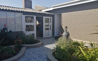 6 Bedroom House For Sale in Swakopmund Central, Swakopmund