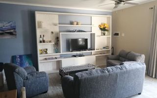 6 Bedroom House For Sale in Swakopmund Central, Swakopmund