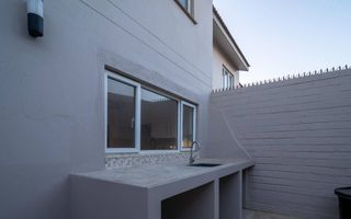 5 Bedroom Townhouse For Sale in Hage Heights, Swakopmund