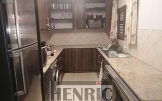 4 Bedroom House For Sale in Vogelstrand