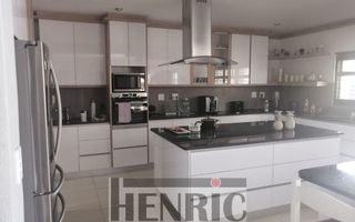 4 Bedroom House For Sale in Vogelstrand