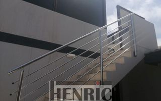 4 Bedroom House For Sale in Vogelstrand