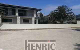 4 Bedroom House For Sale in Vogelstrand