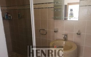 4 Bedroom House For Sale in Vogelstrand