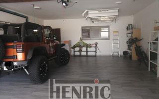 4 Bedroom House For Sale in Vogelstrand