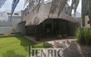 4 Bedroom House For Sale in Vogelstrand