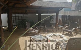 4 Bedroom House For Sale in Vogelstrand